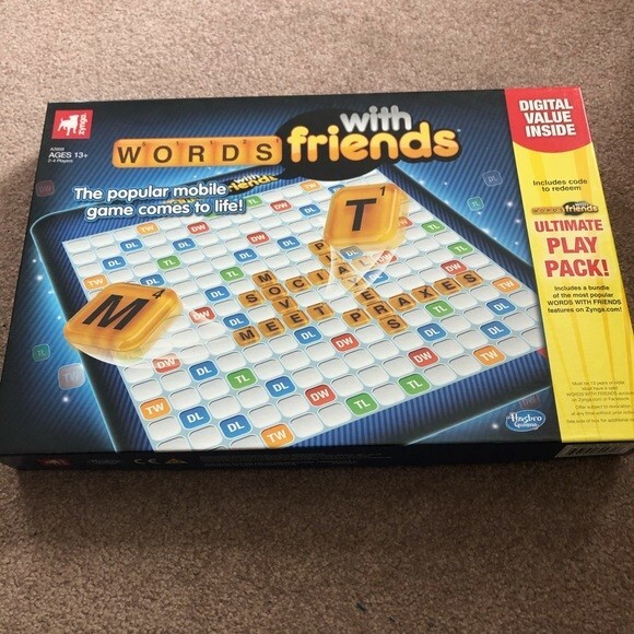 Words with Friends Puzzle Letter Family Board Game Hasbro - Picture 1 of 5